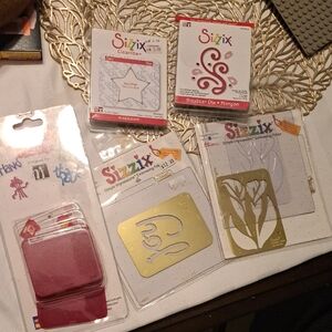 Sizzix Die and Embossing Collection in Gold and Red